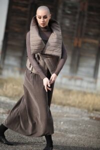 GILET IMBOTTTITO ASIMMETRICO-SOKO NI INAI - immagine 3